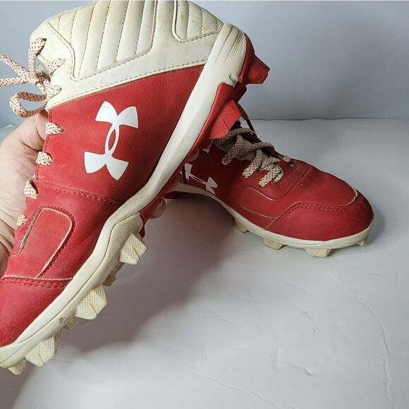 Under Armour football cleats kids size 5Y red and white - Picture 2 of 6